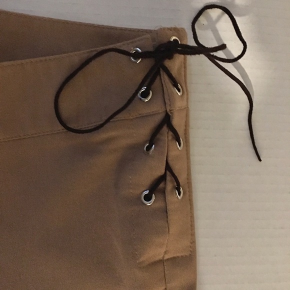 Retro circa 2000 tan slacks w lace up detail on the side- Sz 1 - Picture 2 of 11